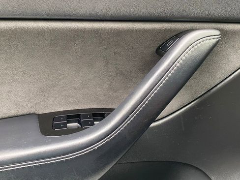 Used 2022 Tesla Model Y Performance image 34