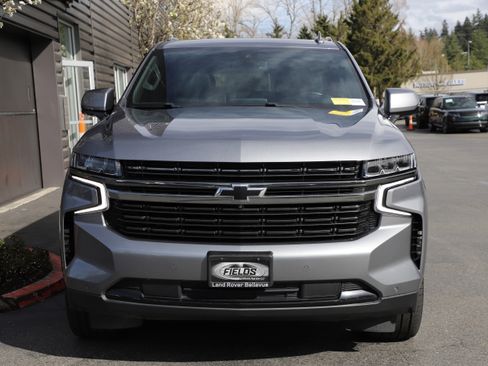 Used 2022 Chevrolet Suburban RST w/ Luxury Package image 4