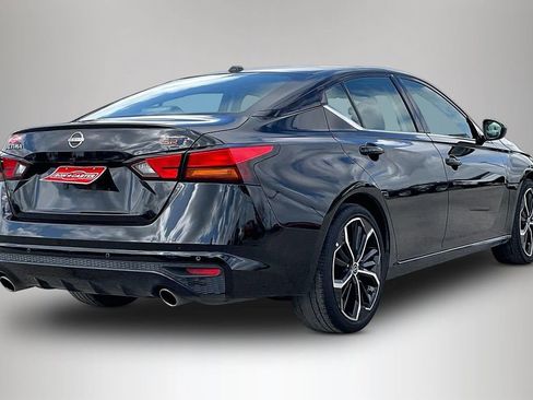 Used 2024 Nissan Altima 2.5 SR FWD image 5