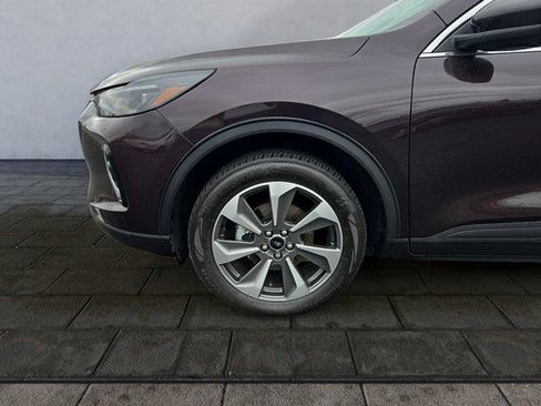 Certified 2023 Ford Escape Platinum AWD/4WD image 24