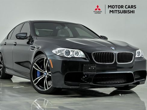 Used 2013 BMW M5 RWD image 1