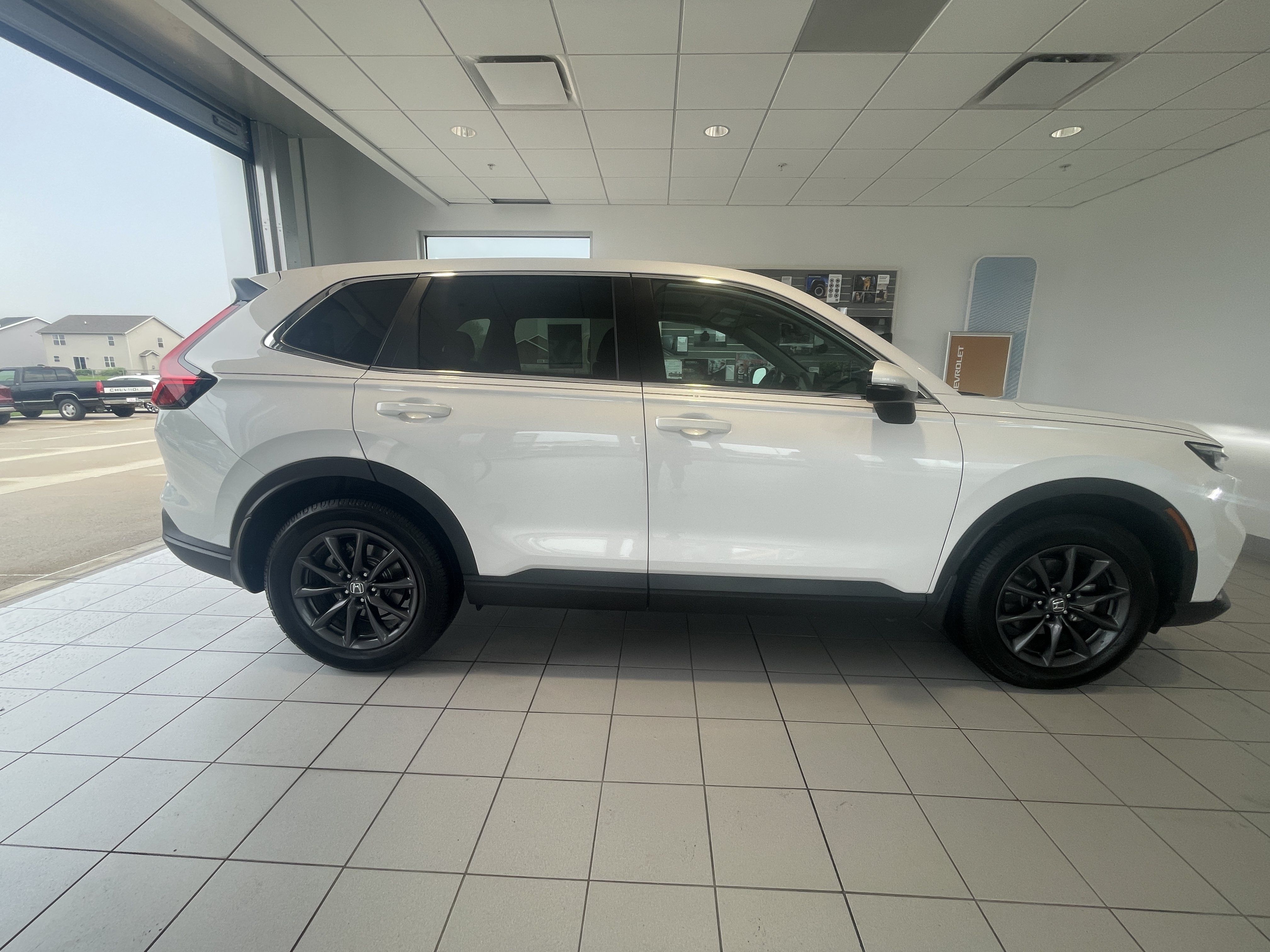 Used 2026 Honda CR-V EX-L image 6