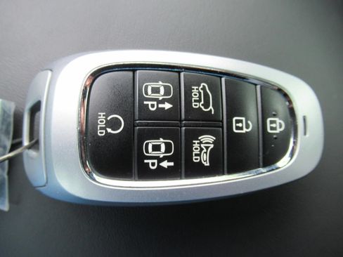Used 2023 Hyundai Santa Fe Calligraphy FWD image 29