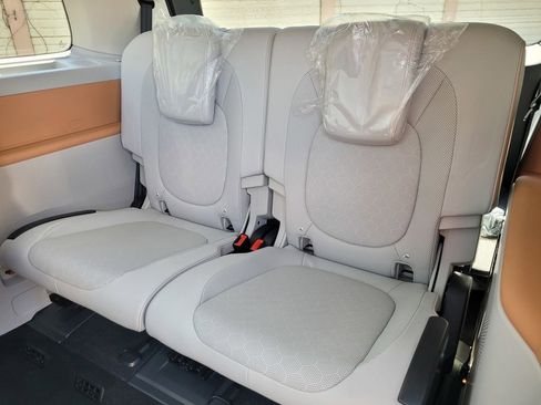 New 2025 Volkswagen ID. Buzz Pro S Plus image 5