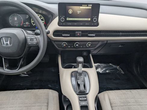 Certified 2025 Honda HR-V LX image 14