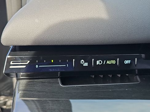 Used 2025 BMW 530i image 26