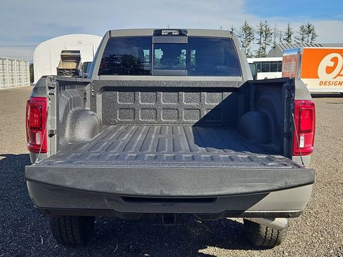 New 2026 RAM 2500 Laramie AWD/4WD image 10