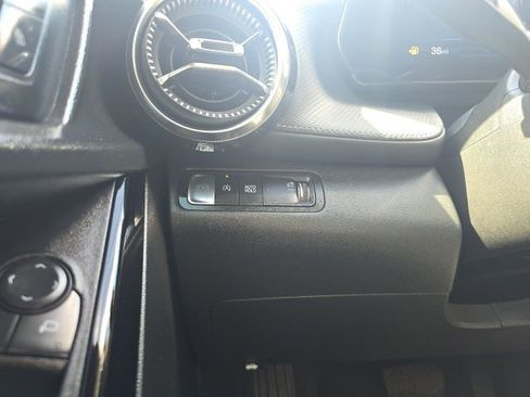 Used 2025 Chevrolet Equinox LT w/ Safety and Technology Package FWD image 15