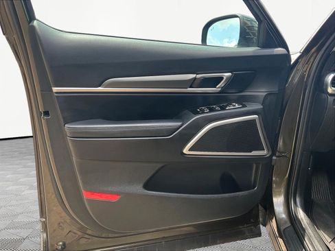 Used 2022 Kia Telluride S AWD/4WD image 20