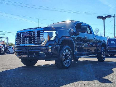 Used 2024 GMC Sierra 2500 Denali w/ Denali Reserve Package image 11