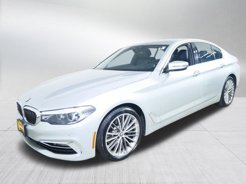 Used 2018 BMW 540i xDrive w/ Luxury Seating Package AWD/4WD image 3