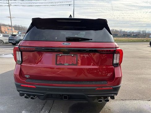 New 2026 Ford Explorer ST w/ Sun And Sound Package image 5
