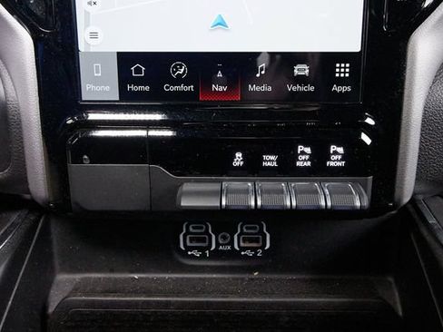 Used 2023 RAM 1500 Laramie AWD/4WD image 16