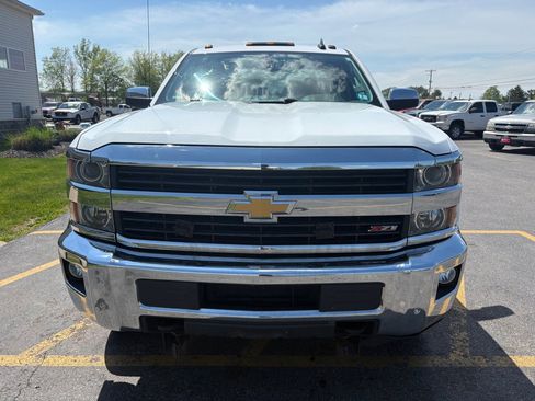 Used 2015 Chevrolet Silverado 2500 LTZ w/ LTZ Plus Package AWD/4WD image 3