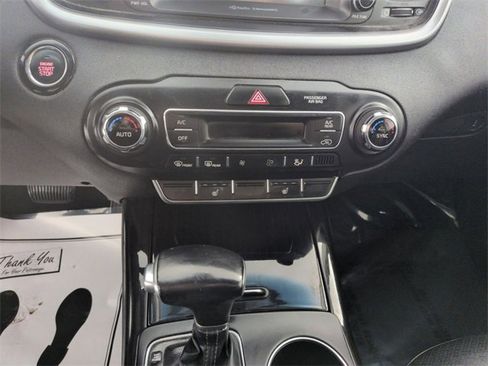 Used 2019 Kia Sorento EX image 21