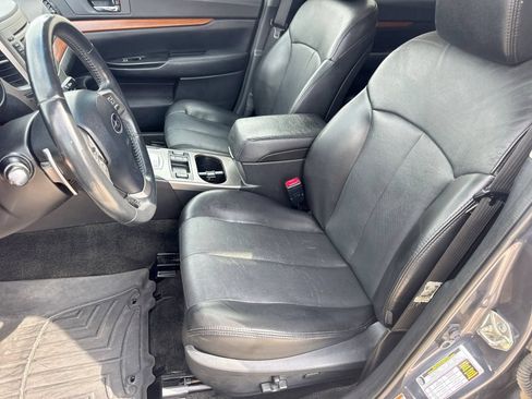 Used 2014 Subaru Outback 3.6R Limited w/ Moonroof Package AWD/4WD image 18