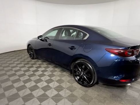 Used 2024 MAZDA MAZDA3 s FWD image 9