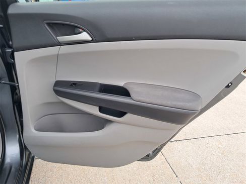 Used 2009 Honda Accord LX image 15