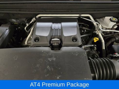 Used 2023 GMC Canyon AT4 w/ AT4 Premium Package AWD/4WD image 12