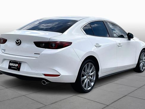 Used 2022 MAZDA MAZDA3 s image 13