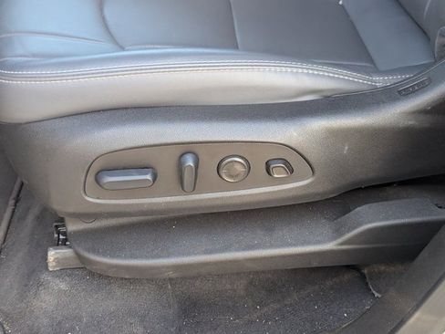 Used 2024 Buick Enclave Premium image 27