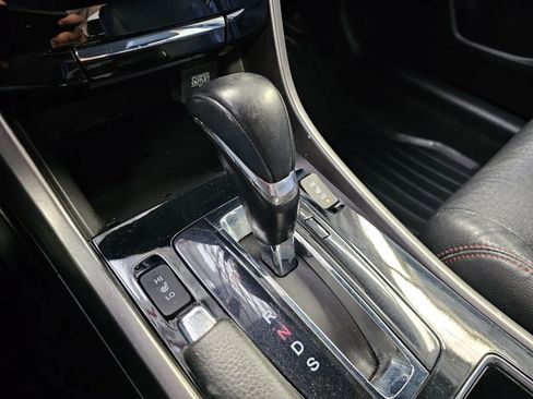 Used 2017 Honda Accord Sport Special Edition image 19