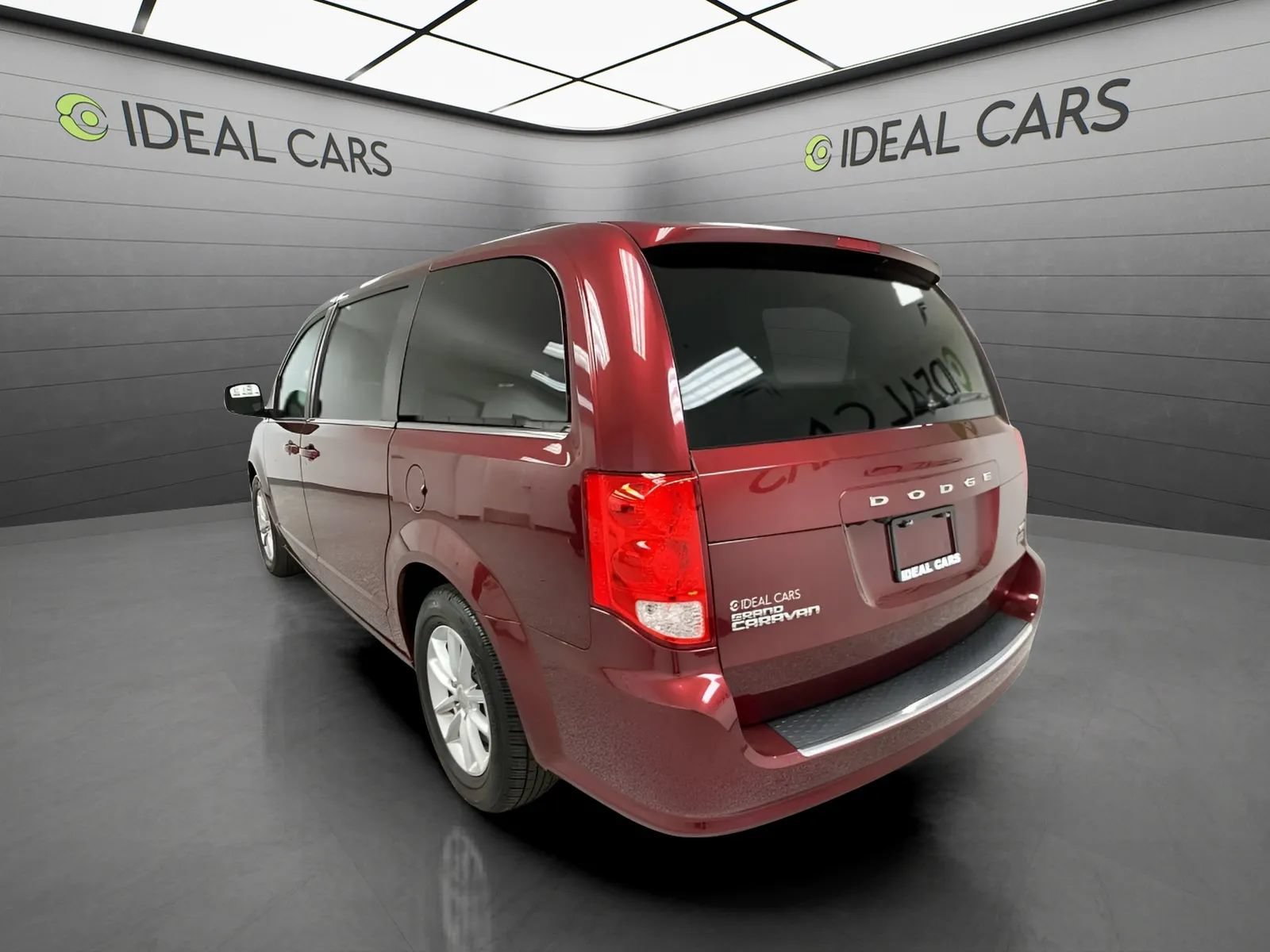 Used 2019 Dodge Grand Caravan SXT FWD image 7