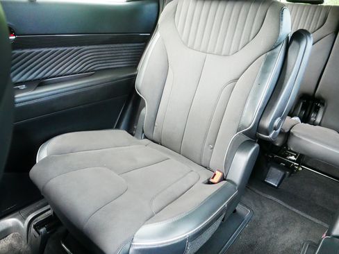 Used 2025 Hyundai Palisade Calligraphy AWD/4WD image 12