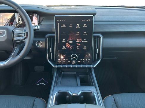 New 2026 GMC Acadia AT4 w/ Luxury Package image 12