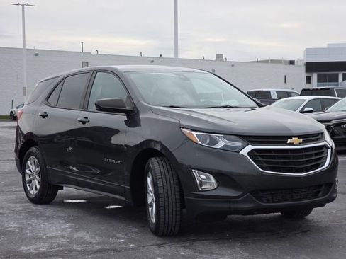 Used 2021 Chevrolet Equinox LS w/ LS Convenience Package FWD image 14