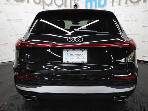 Used 2025 Audi Q5 Premium w/ Convenience Package AWD/4WD image 5