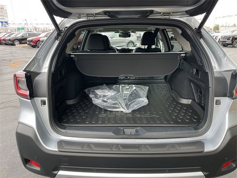 Used 2025 Subaru Outback Touring w/ Popular Package #2 image 20