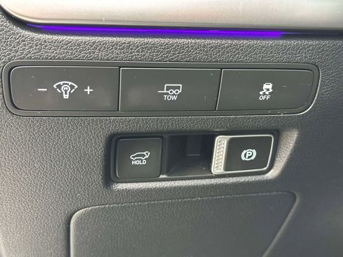 Used 2024 Hyundai Palisade Limited image 24