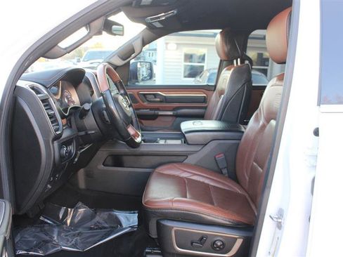 Used 2019 RAM 1500 Limited image 10