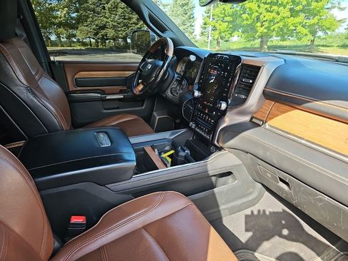 Used 2020 RAM 3500 Limited AWD/4WD image 11