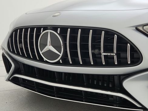 Used 2025 Mercedes-Benz SL 55 AMG 4MATIC image 24
