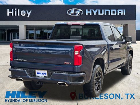 Used 2023 Chevrolet Silverado 1500 RST AWD/4WD image 4