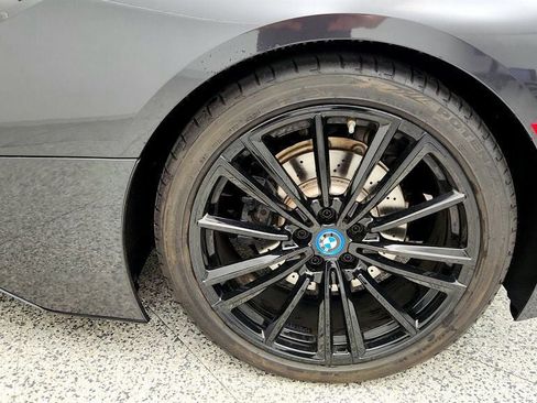 Used 2019 BMW i8 Coupe image 9