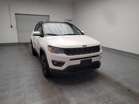 Used 2020 Jeep Compass Latitude AWD/4WD image 14