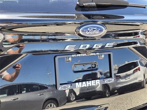 Used 2024 Ford Edge SEL w/ Convenience Package image 12