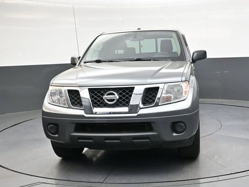 Used 2018 Nissan Frontier SV RWD image 9