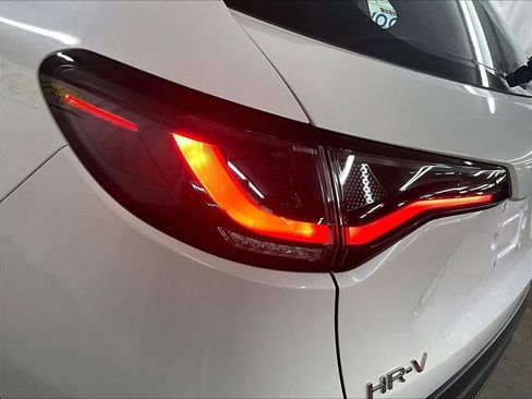 Used 2023 Honda HR-V LX image 33
