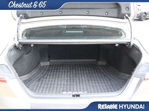 Used 2025 Toyota Camry XSE FWD image 14