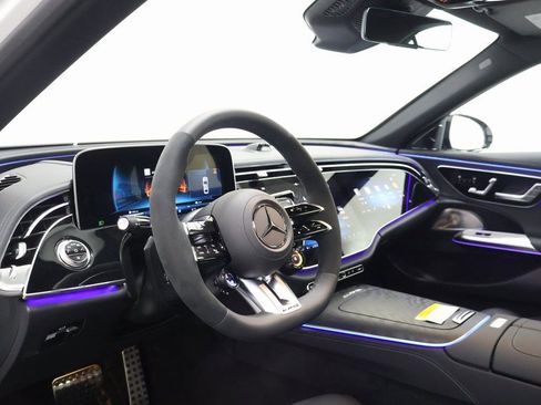New 2026 Mercedes-Benz E 53 AMG e 4MATIC Sedan image 15