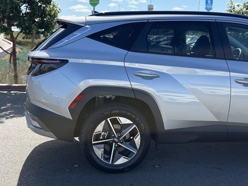 Certified 2025 Hyundai Tucson SEL image 10