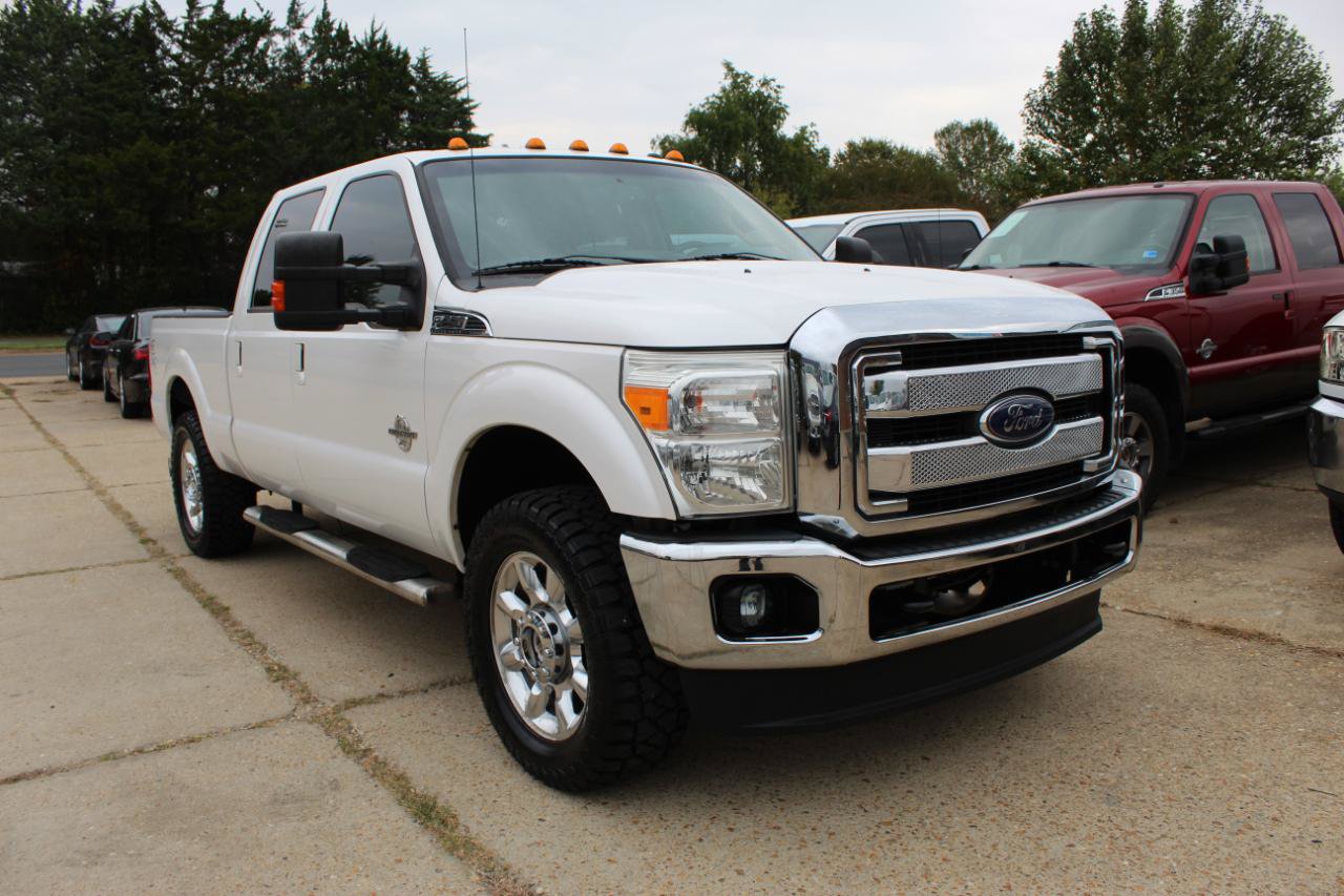 Used 2015 Ford F250 Lariat w/ Lariat Interior Package AWD/4WD image 9