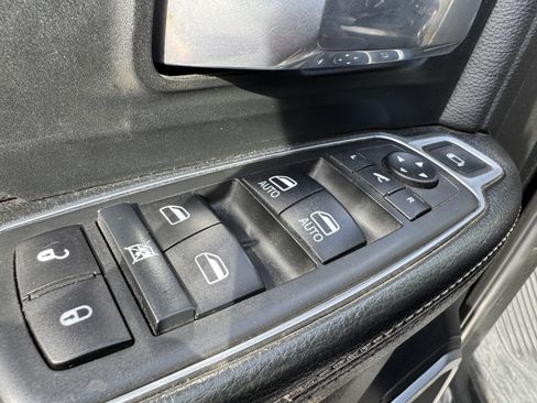 Used 2020 RAM 2500 Laramie image 10