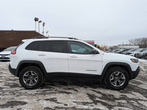 Used 2019 Jeep Cherokee Trailhawk w/ Comfort/Convenience Group image 3