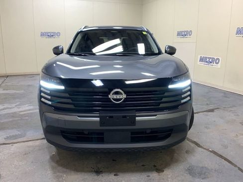 Used 2025 Nissan Kicks SV w/ SV Premium Package image 39