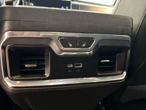 Used 2023 GMC Sierra 1500 Denali w/ Denali Reserve Package AWD/4WD image 24